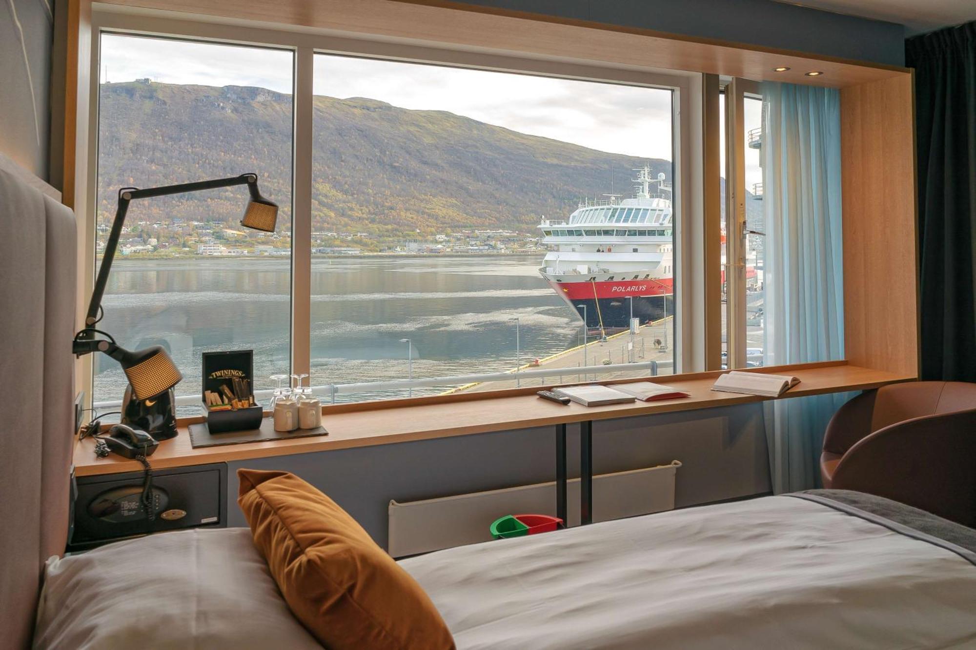 Scandic Ishavshotel Tromso Bagian luar foto